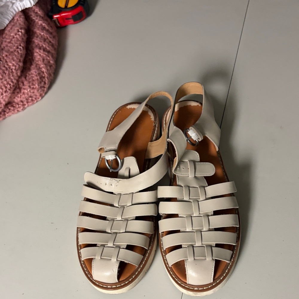 Elegant Cream Women's Sandals